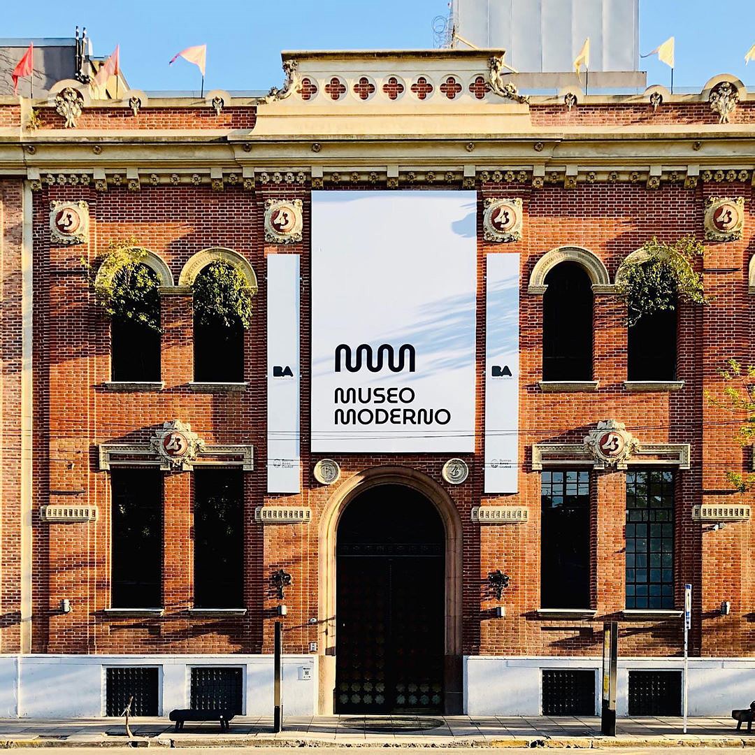 museo_moderno_buenos_aires_banner_entrance.jpg